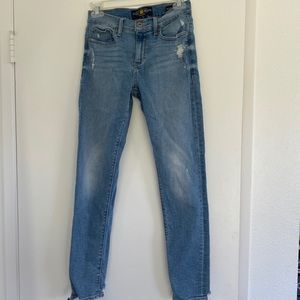 Lucky Brand Distressed Blue Jeans